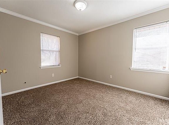 3rd image of 1115 Anthony Dr