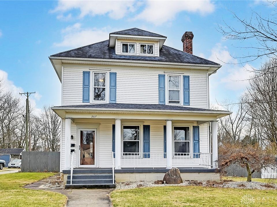 1st image of 207 Park Ave