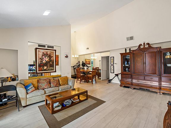 5th image of 31552 Agoura Rd Unit 4