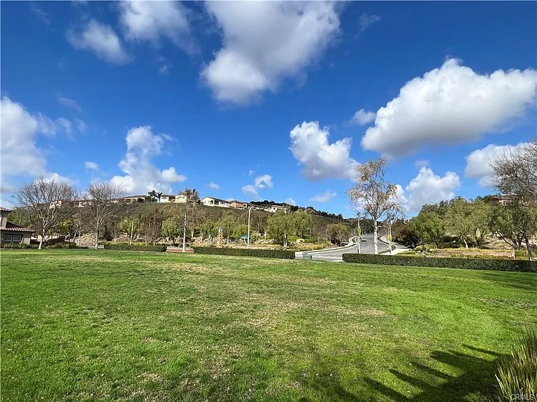 540 N Bardsdale Pl — Photo 25