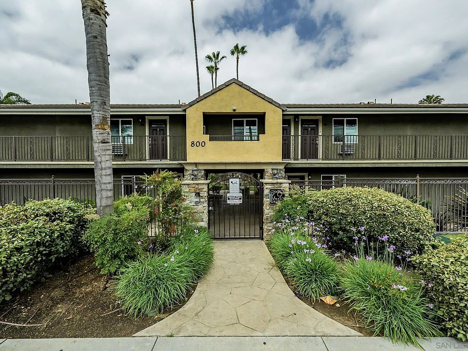 1st image of 800 N Mollison Ave Unit 33