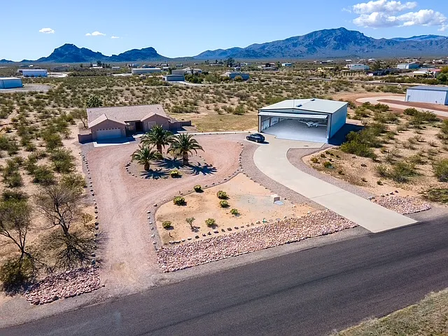 51207 W Iver Rd — Photo 2