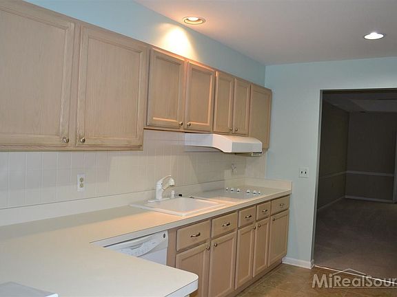 5th image of 21300 Juniper Ct #1