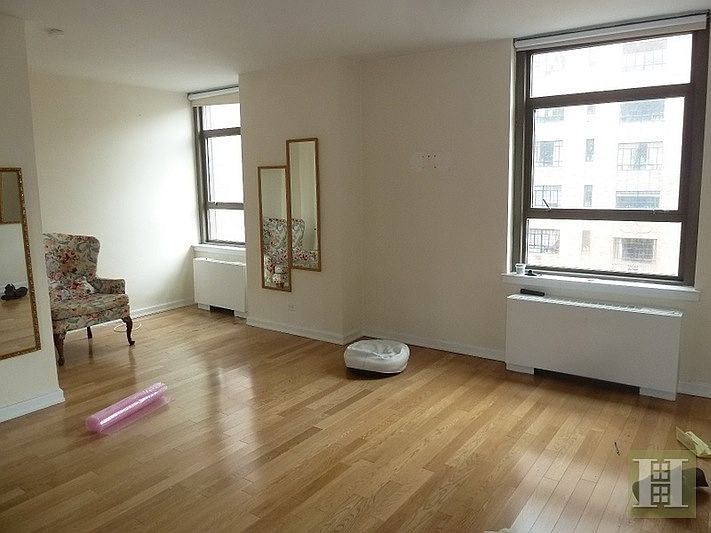 1st image of 4 Park Ave APT 6C