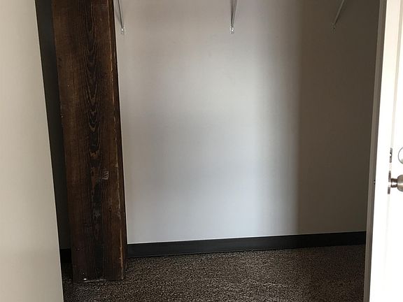 5th image of 401 S 2nd St APT B411