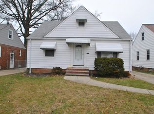 305 E 323rd St, Eastlake, OH 44095