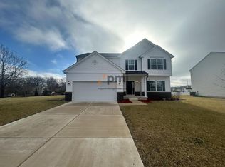 5625 Burr Ridge Cir, Crown Point, IN 46307
