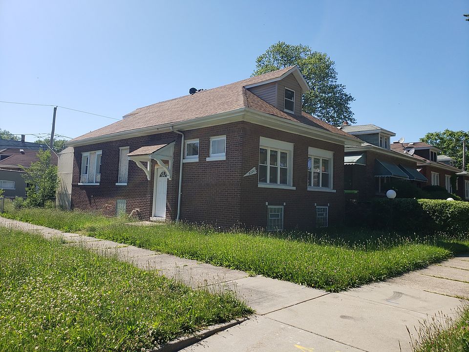 1st image of 8224 S Woodlawn Ave