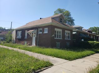 8224 S Woodlawn Ave, Chicago, IL 60619