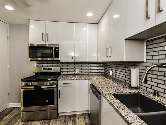 4th image of 8932 Steven Dr APT 2F