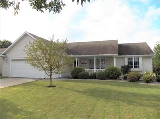 2626 Radinz Rd, Green Bay, WI 54311