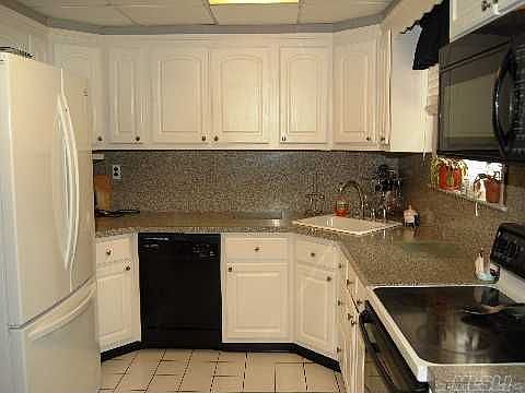 Kitchen w/ new LG Refrigerator