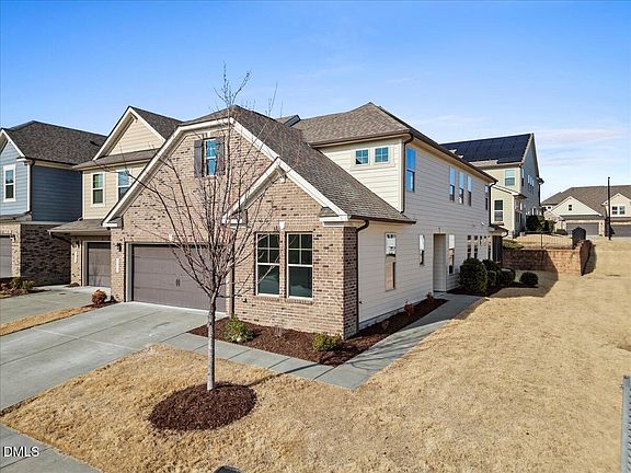 2nd image of 1027 Orchard Grass Rd