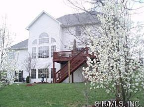 1st image of 5 Timberwood Dr