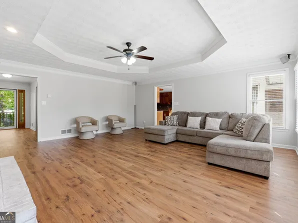 379 Clyde Ct, McDonough, GA 30252