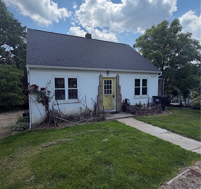 1st image of 421 McDonald St