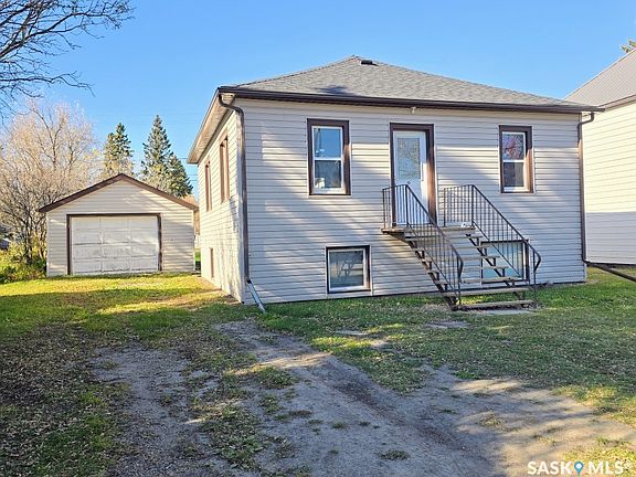 3rd image of 319 9th Street