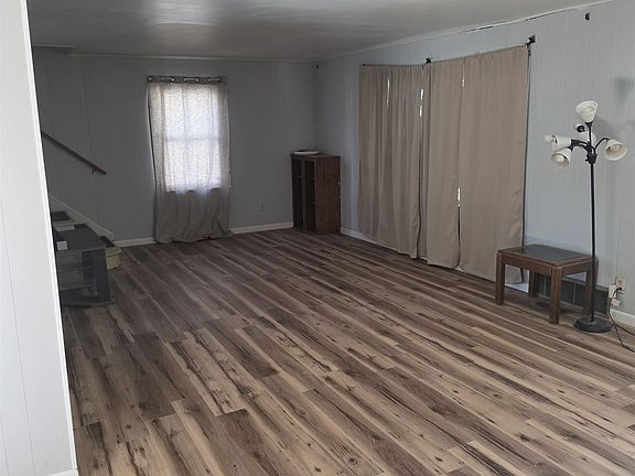 4th image of 1033 N 8th St