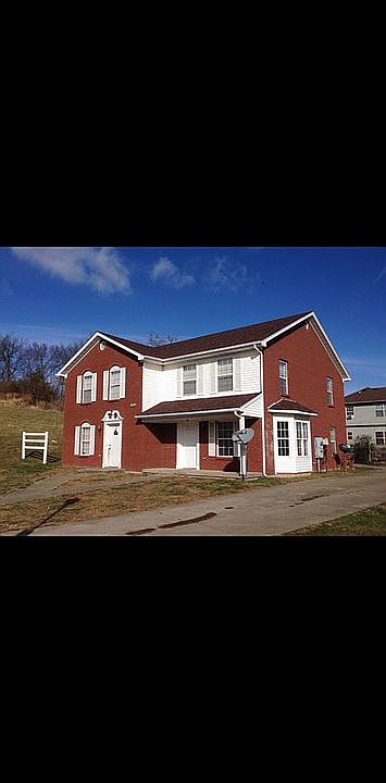 1st image of 812 Barry Ct