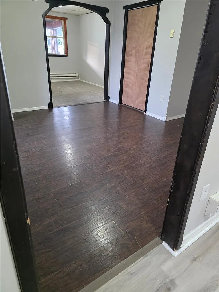 1 bed, 1.0 bath, 950 sqft, $850 — Photo 2