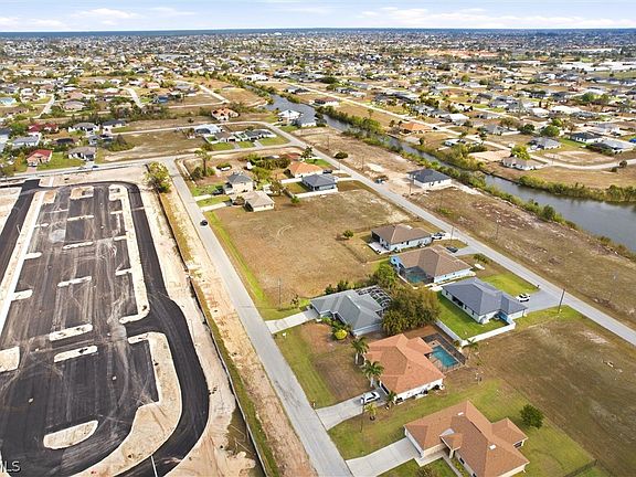 5th image of 217 NW 20th Ave