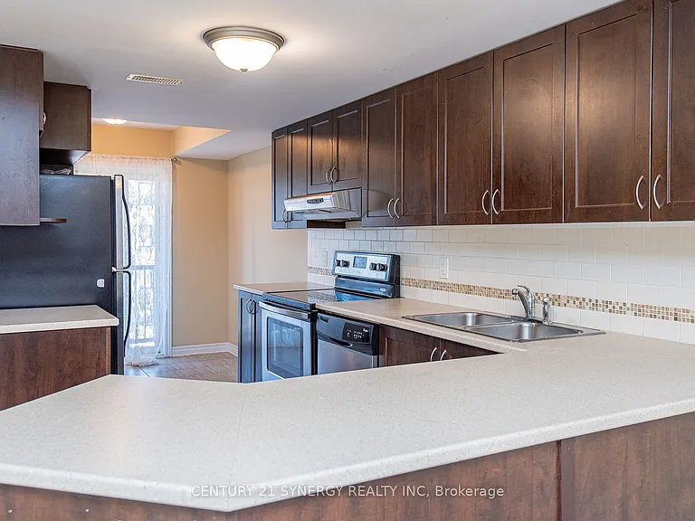 2228 Tenth Line Rd — Photo 17