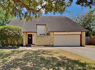 12811 Venice Ln, Stafford, TX 77477