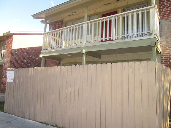 2nd image of 8907 Parkfield Dr APT 104