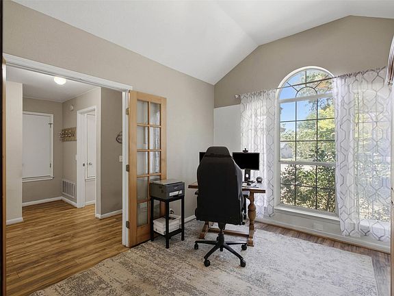 5th image of 1717 Rendova Ln