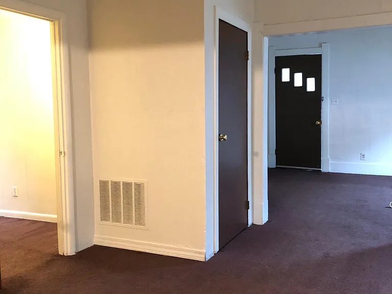 1033 Atlantic Ave — Photo 9