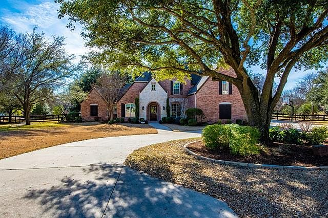 1st image of 882 Saint James Ct