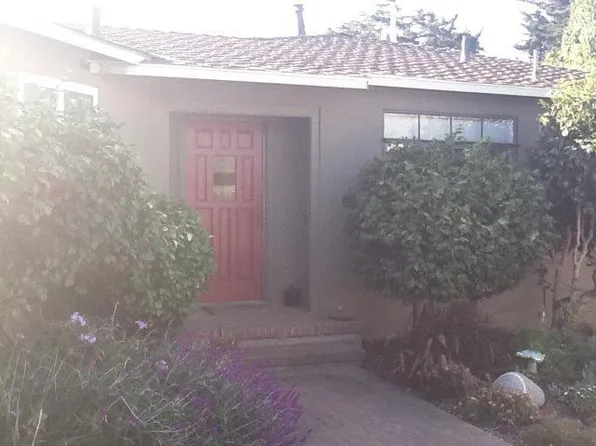 200 Riker Ter, Salinas, CA 93901