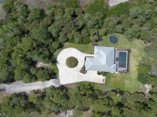 421 35th Ave NE, Naples, FL 34120