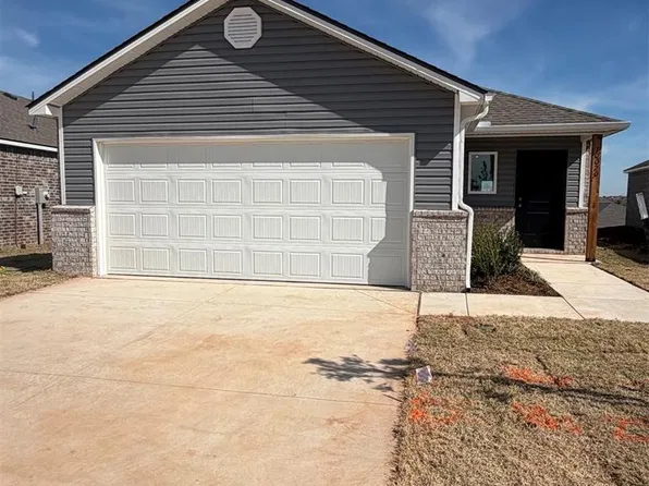 10020 Blackjack Rd, Yukon, OK 73099