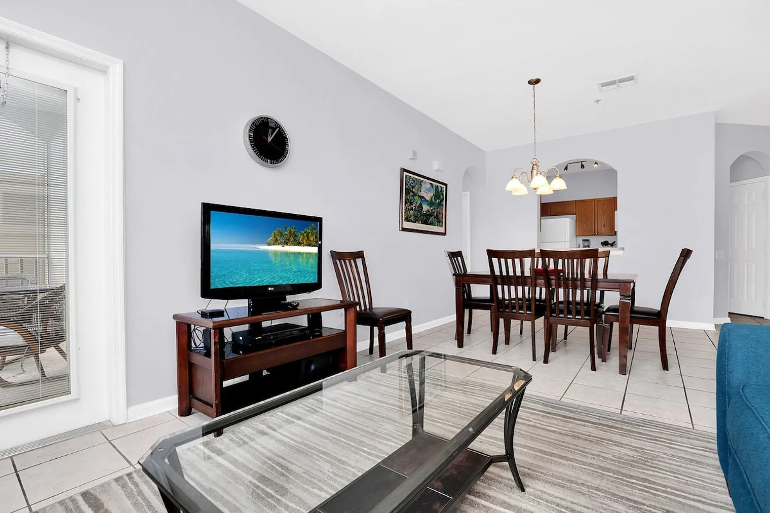 3 bed, 2.0 bath, 1410 sqft, $2,765 — Photo 3