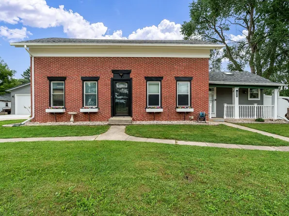 312 N Main St, Orfordville, WI 53576