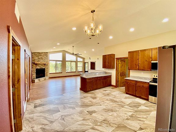 5th image of 174 Chickadee Drive