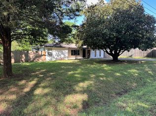 911 Cherokee St, Longview, TX 75604