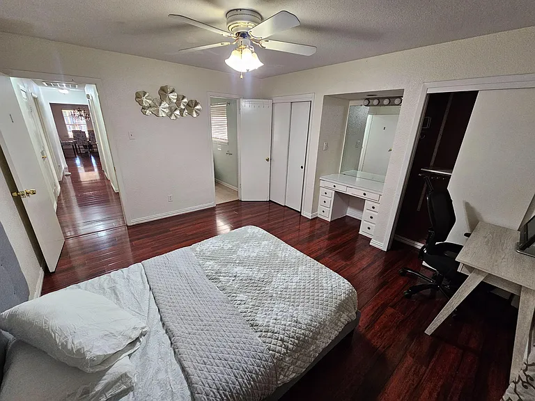 Forest Cir — Photo 1