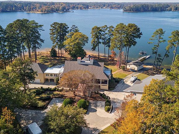 2nd image of 512 Stucks Point Dr