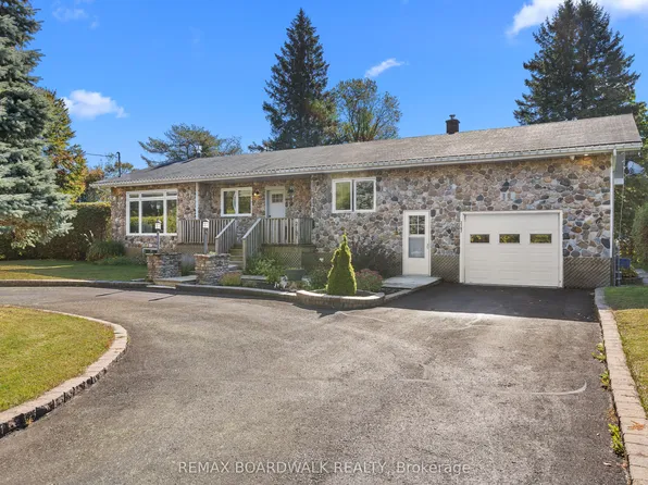 2187 Des Pins St, The Nation, ON K0A 2M0