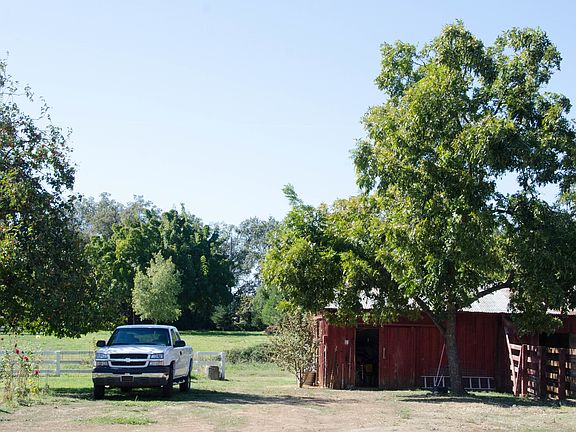 First barn with 2 stalls