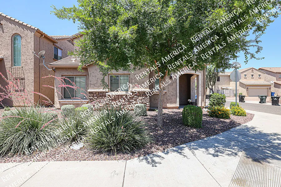 2 bed, 2.5 bath, 1520 sqft, $1,850 — Photo 2