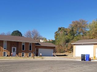 613 N Willow Ave, Pierre, SD 57501