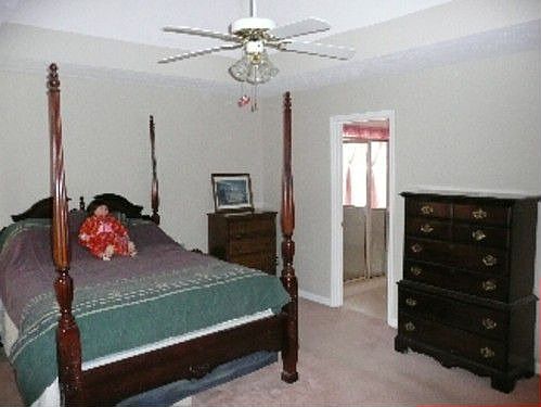 4th image of 328 Sunnyside Ct