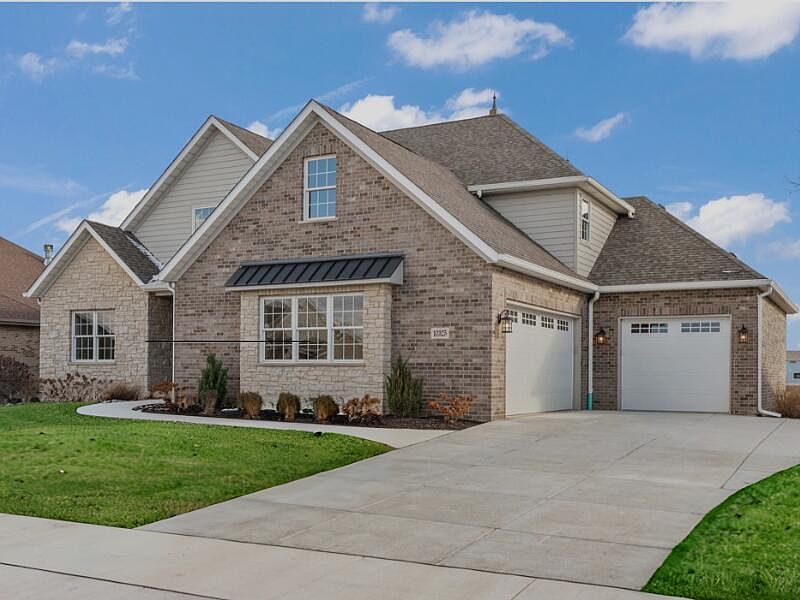 1st image of 10325 Silver Maple Dr
