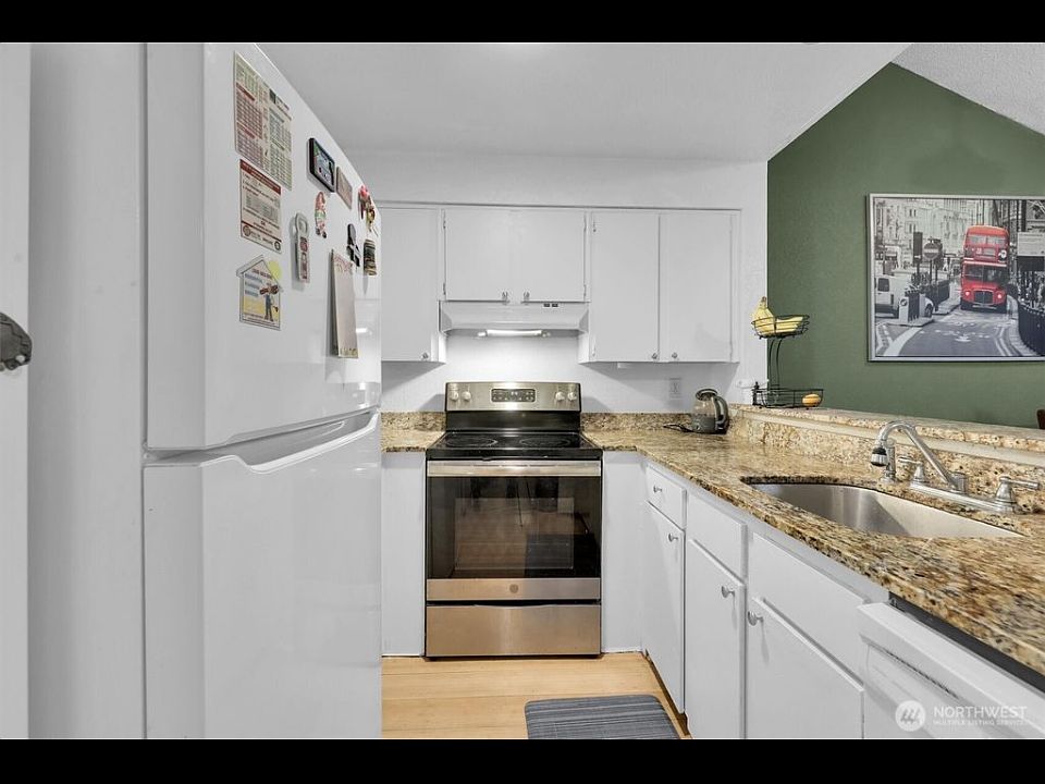 1st image of 15370 62nd Ave S