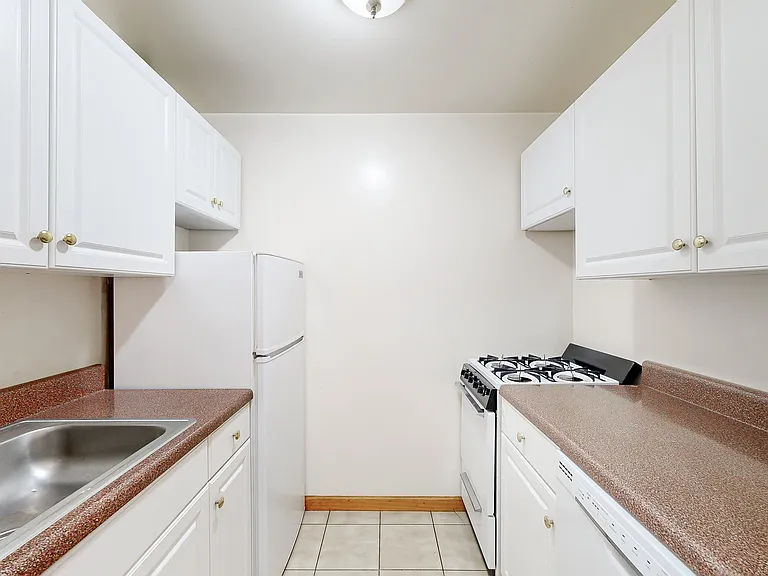 265 W 87th St #3D — Photo 9