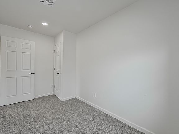 3rd image of 4330 Granger Ave