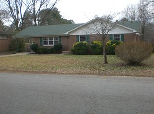 50 Coatsland Dr, Jackson, TN 38301